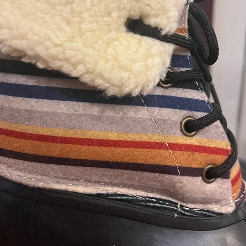 Pendleton Bridger Stripe Mid Duck Boots new Rain Snow Women’s Size 7